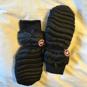 Canada Goose Mittens